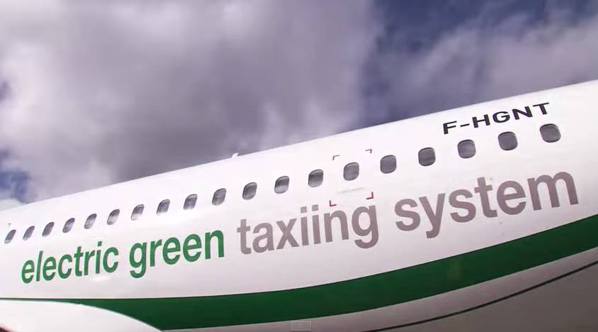 Hybrid Planes: The Power of Green Tarmac Taxiing 