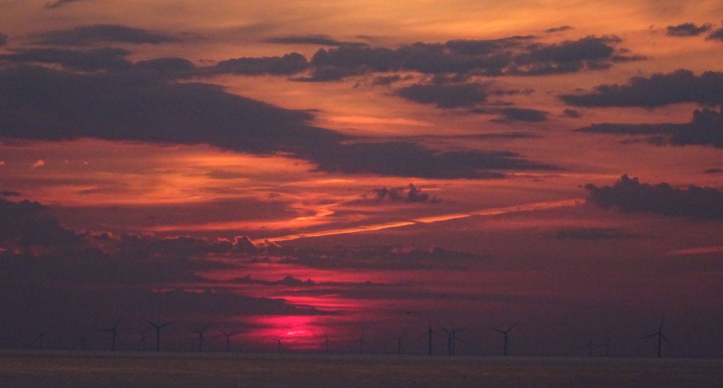 X-naakt veroordeeld; Lekke bal Ajax; ING vrijuit met datacontrole; Verzet tegen BSN voor banken; Chinezen diep in telecomnetten; Dubbel onderzoek naar Odido-lek; Schaarse info over lek ministerie