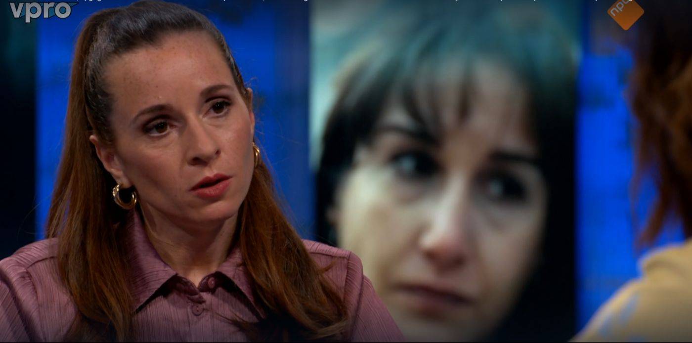 Hoffelijke Janine Abbring ontcijfert de boodschap van Nasrah Habiballah niet