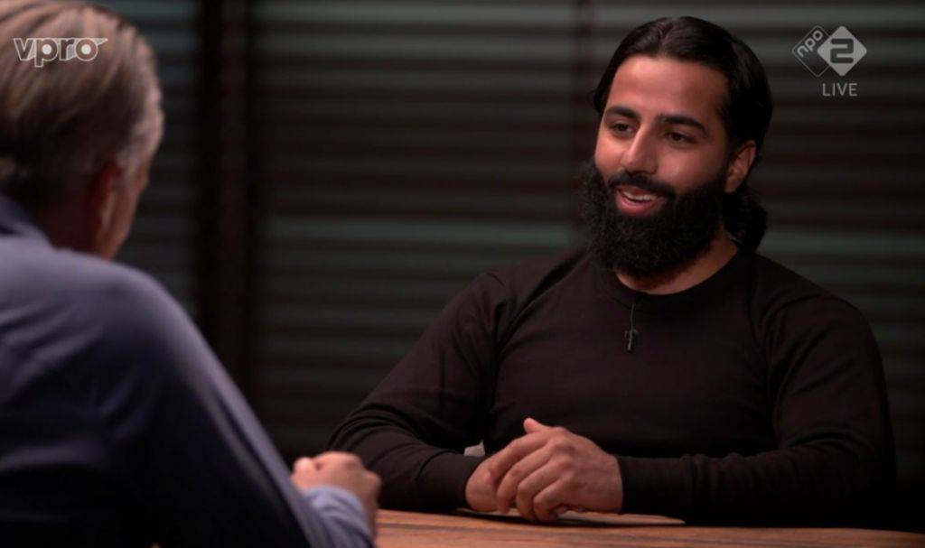 Eindhoven lekt data aan AI-bot; Drukte om DigiD overdreven; Fotograaf Khader een terrorist; Regering over de Omnibus; Onzinnig TikTok-advies van AP