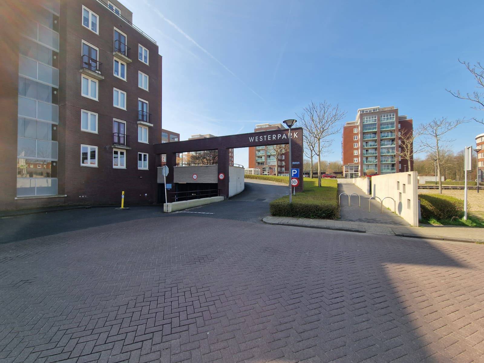 Montage LED verlichting verloopt soepel door goede samenwerking met VVE Westerhaghe